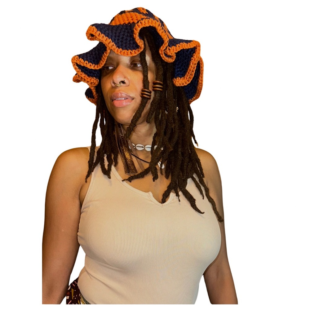 ‘Bear Down’ unisex floppy hat